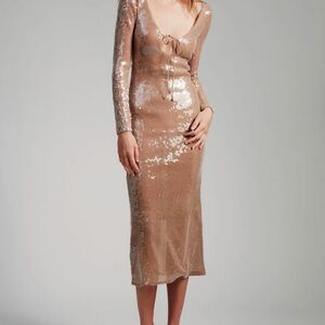 Elegant Sequin Long Sleeve Dress in Gold